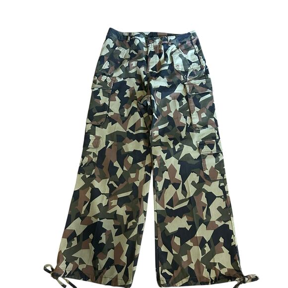IT'S Camo Cargo Pants 14W Wide Leg Tie Ankle Pockets Green Black Brown - Picture 5 of 10